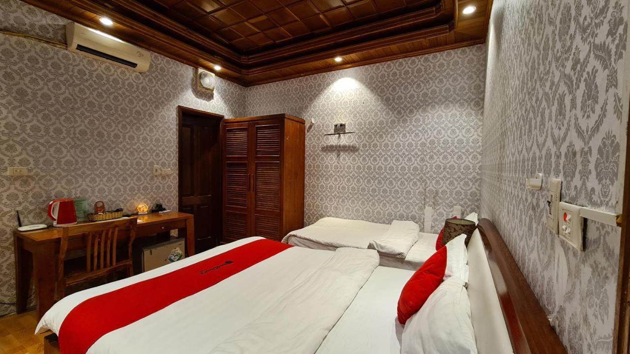 Green Hotel Near Lotte Center Hanoi Bagian luar foto